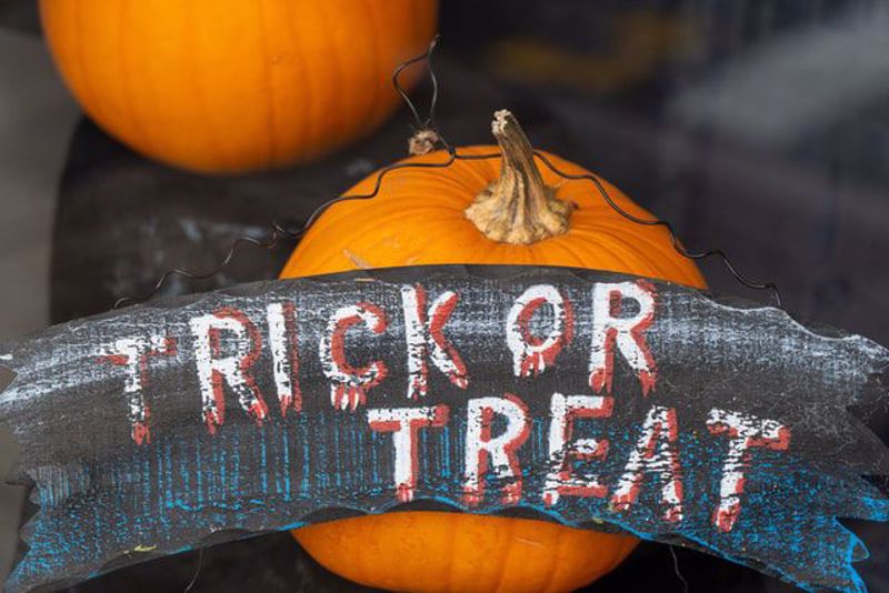 Quick History of Trick or Treat