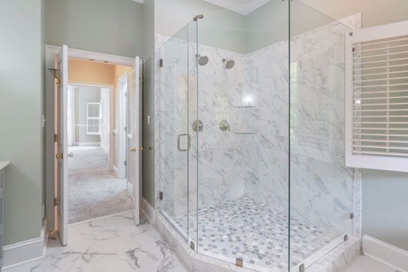 The utimate guide to choosing a shower door - Part 2