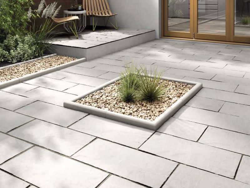 How to Lay Paving Slabs in  Your Garden