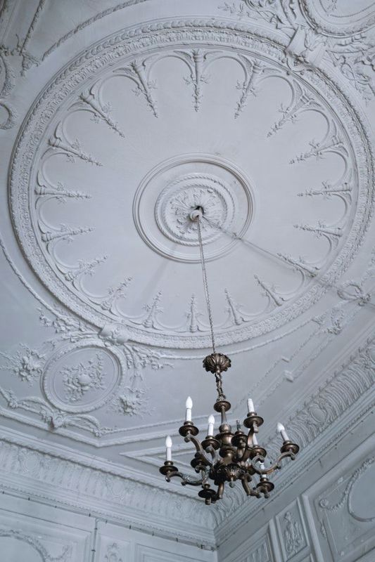 How to Plaster Your Ceiling Like a Pro
