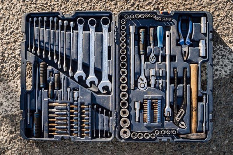 How to Assemble a Basic Toolset and Save Money Doing So