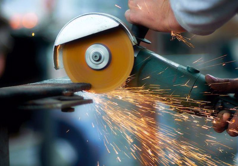 How to Choose an Angle Grinder