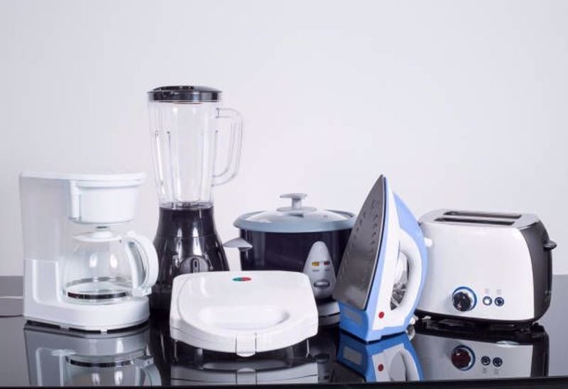 5 Appliances Every Bachelor or Bachelorette Must Have