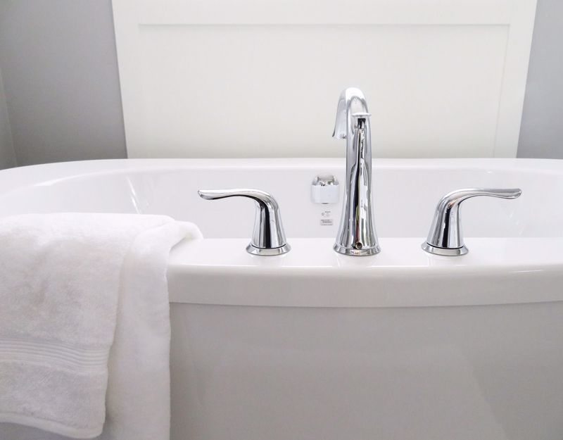 A Step-by-Step Guide to Choosing and Replacing Bathroom Faucets