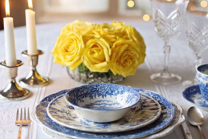 The Advantages of Porcelain: A Preferred Material for Dishes, Plates, and Bowls
