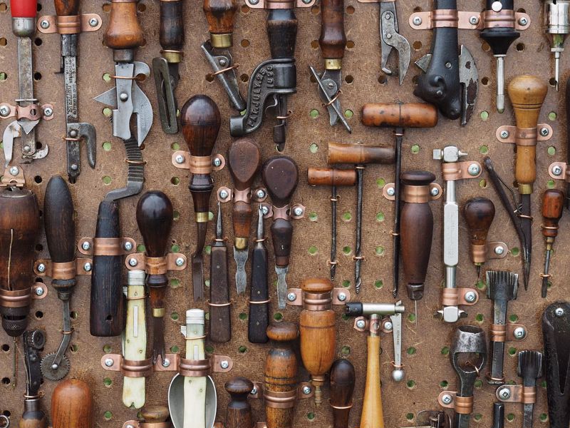 10 Indispensable Tools Every DIY Enthusiast Must Have